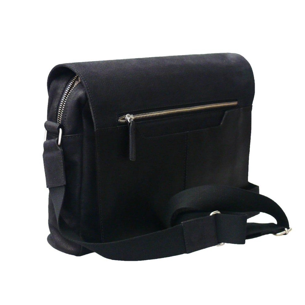 Large messenger bag with flap Andrew black (1)