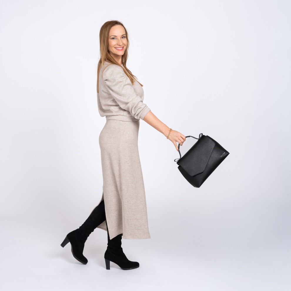 Klopnová kabelka Tři generace cappucino/zlato (6)