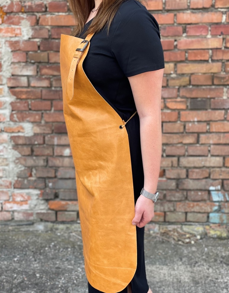 Kožená zástěra sv.hnědá (1)