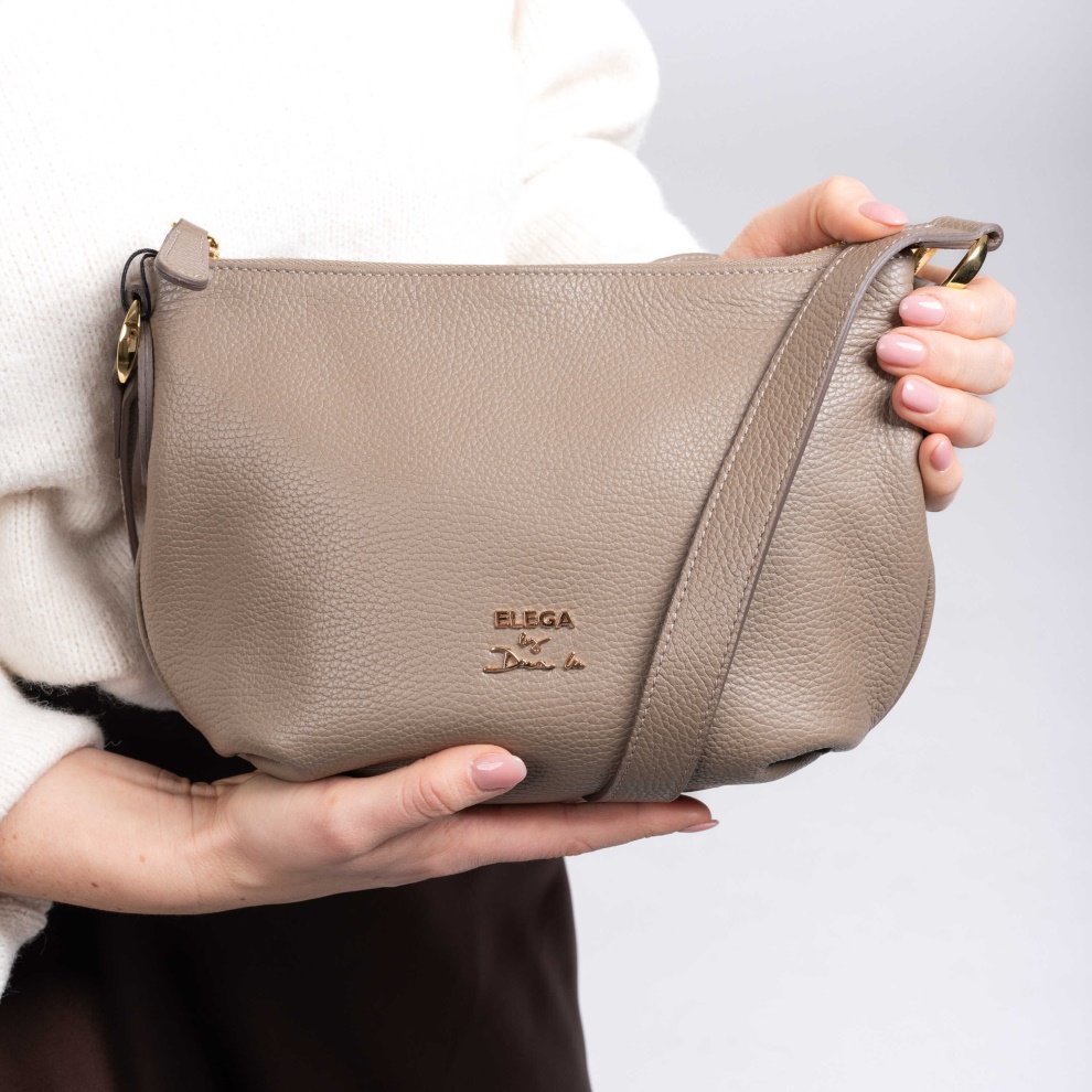 Malá gondola crossbody Manon (7)