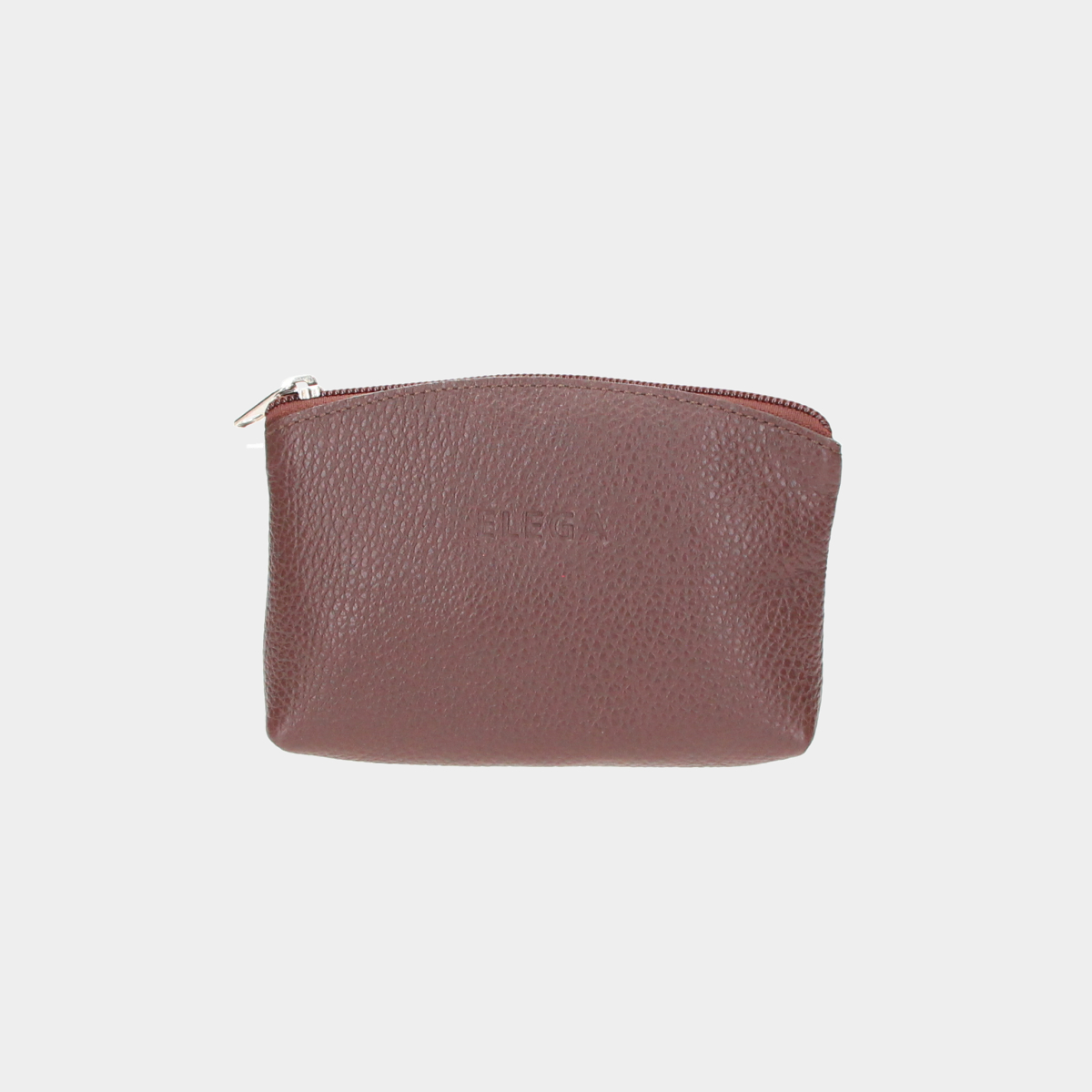 Etuje malá Sammy hnědá